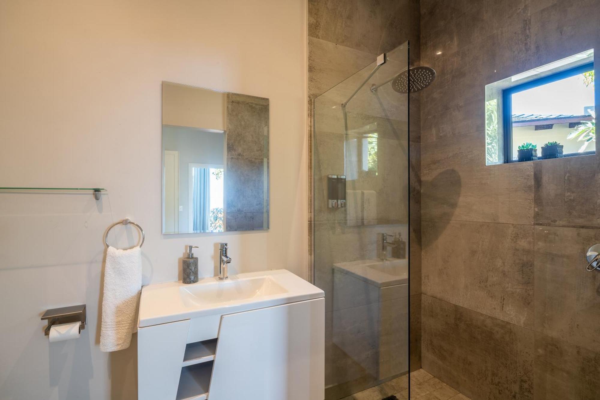 Seashore 2 Bedroom Luxury Unit - Breakwaters Haven Knysna Exterior foto